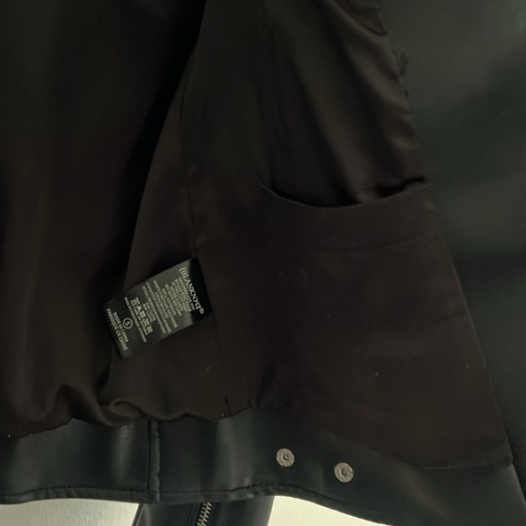 BlankNYC Black faux leather Motorcycle Jacket w/ Zipper size S good condition - Picture 11 of 12